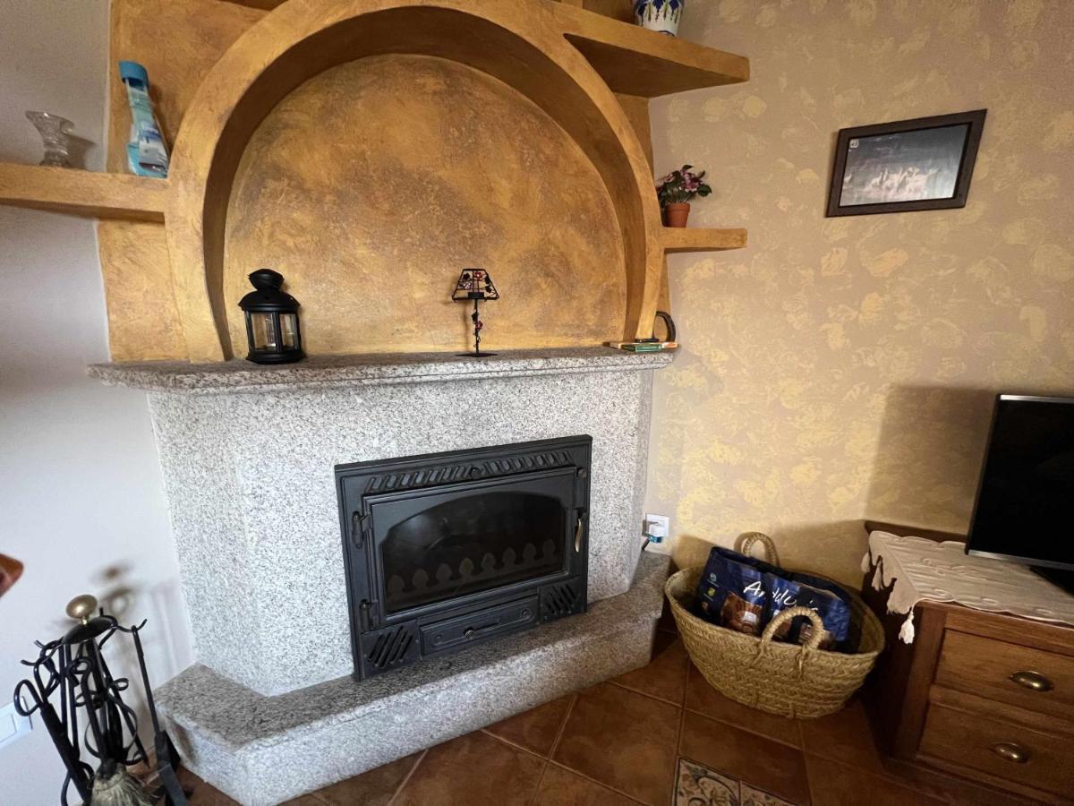 El Nido De Gredos Cuco Apartamento Con Chimenea นาวาร์เรดอนดา เด เกรโดส ภายนอก รูปภาพ